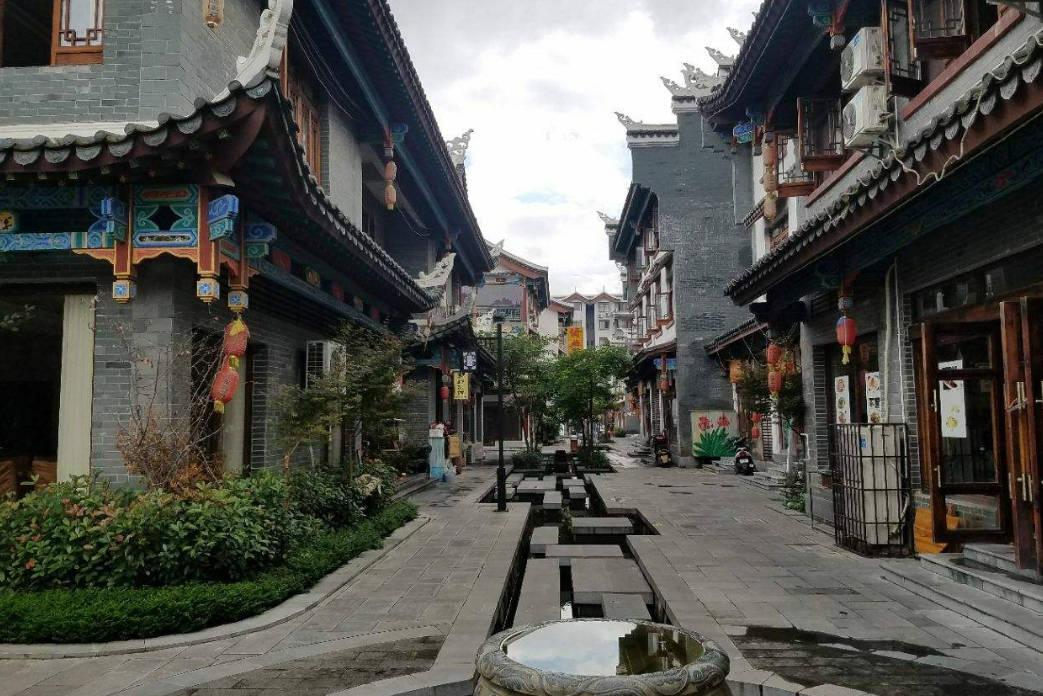 绿茵之巅